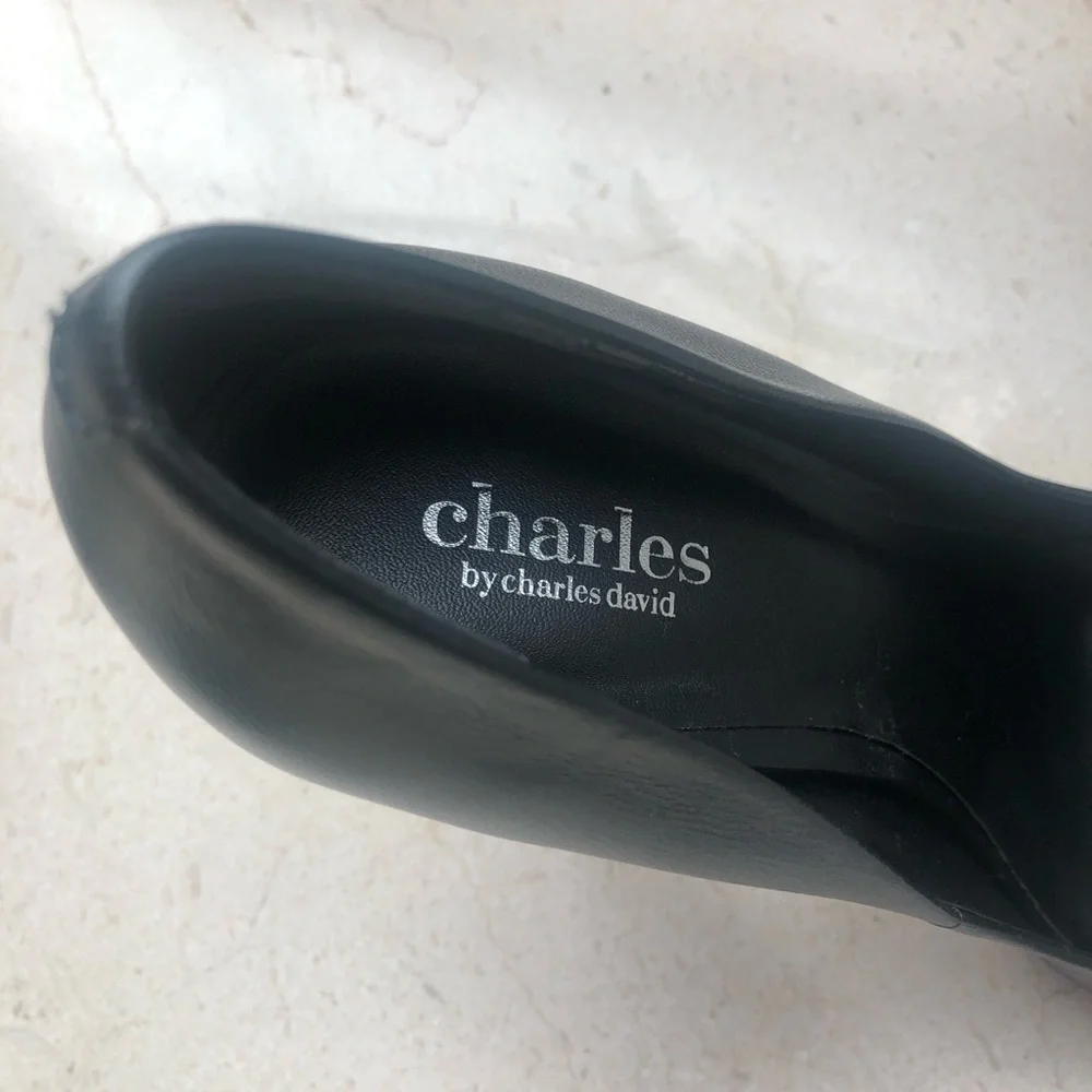 Charles by Charles David Pac Pump. - Picture 4 of 8